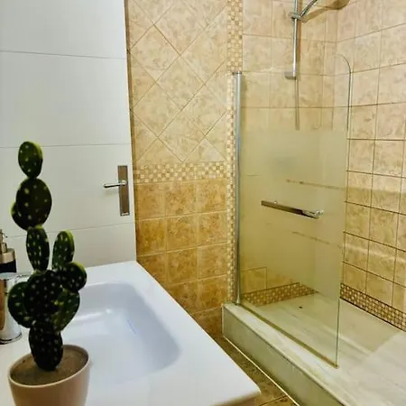 Apartment Spacious With Sea Views D