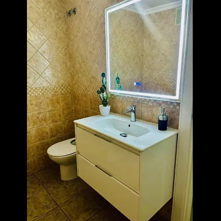 Spacious With Sea Views D Estepona